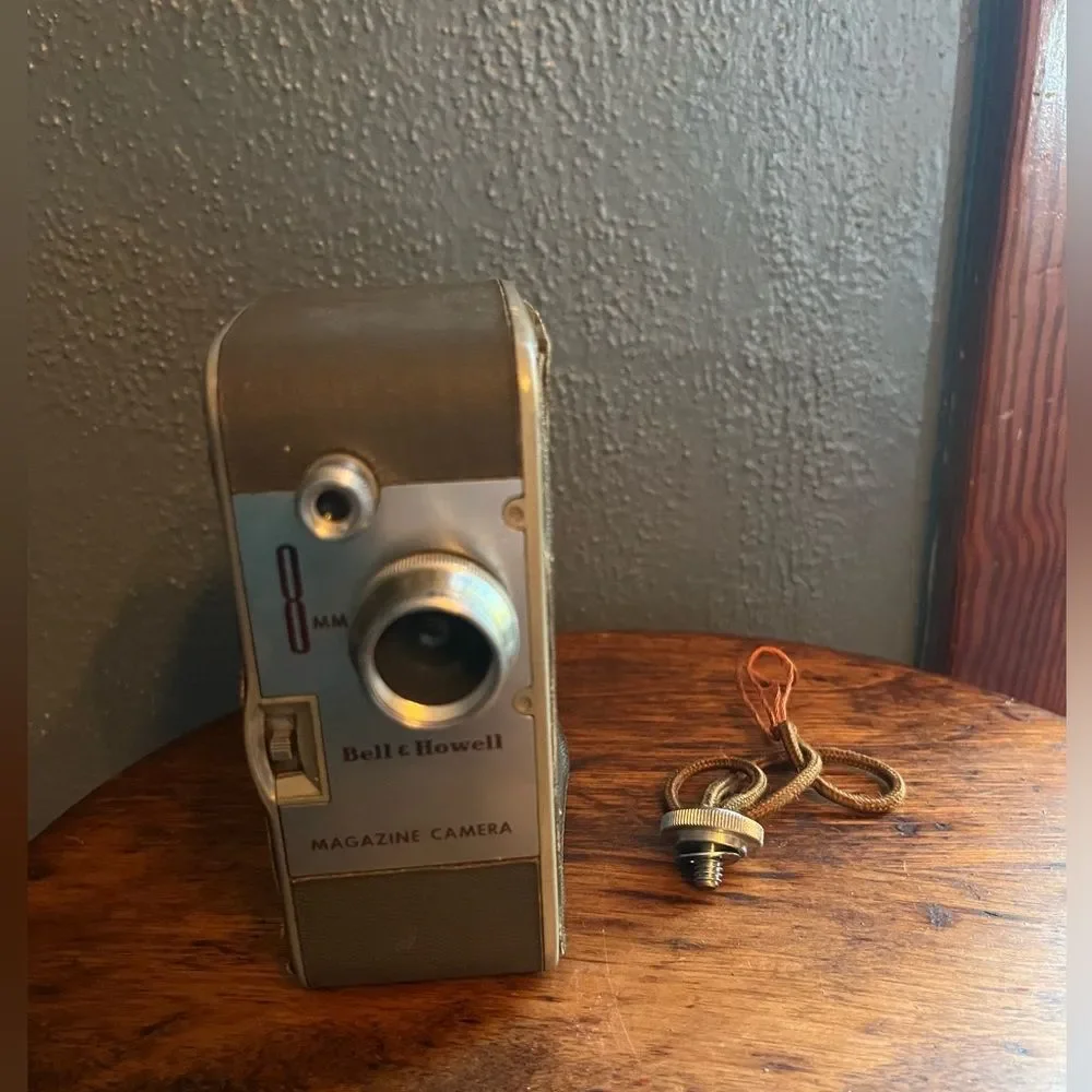 Vintage Bell and Howell 8mm Movie Magazine Camera 172